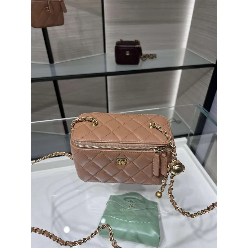 Chanel AP2303 Kabelka s řetízkem z jehněčí kůže zlaté koule hnědá