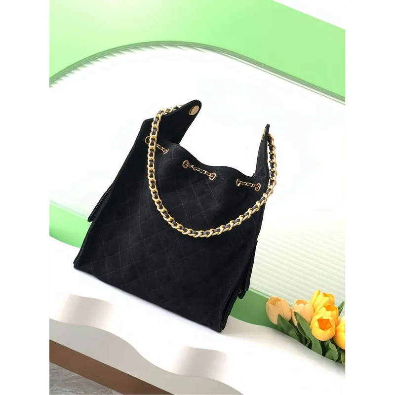 Chanel AS5311 Velká Hobo Suede & Zlatý kov Černá