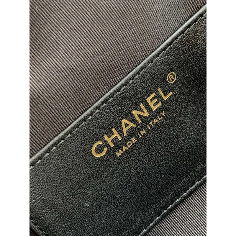 Chanel AS5311 Velká hobo lesklá jehněčí kůže & zlatý tón kovu černá
