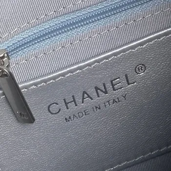 Chanel AS5339 Malá hobo lesklá jehněčí kůže & zlatý tón kovu stříbrná