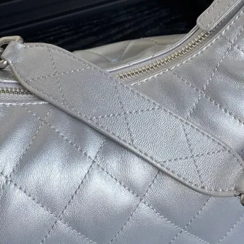 Chanel AS5302 Hobo Lesklá jehněčí kůže & Zlatý tón kovu Stříbrná