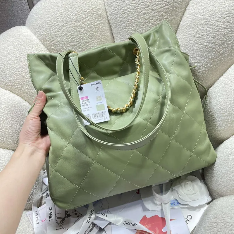 Chanel AS5315 Nákupní taška Lesklá jehněčí kůže & zlatý tón kovu zelená