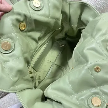 Chanel AS5315 Nákupní taška Lesklá jehněčí kůže & zlatý tón kovu zelená