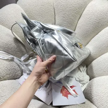 Chanel AS5315 Nákupní taška Lesklá jehněčí kůže & Zlatý tón kovu Stříbrná