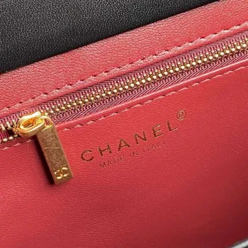 Chanel AS5192 Malá taška lesklá jehněčí kůže & zlatý tón kovu černá