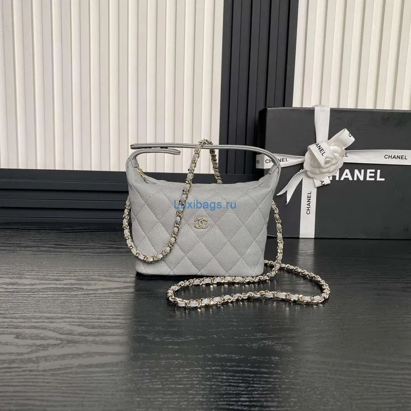 Chanel 25C AP4386 Hobo z jemné telecí kůže & zlatého tónu kovu šedá