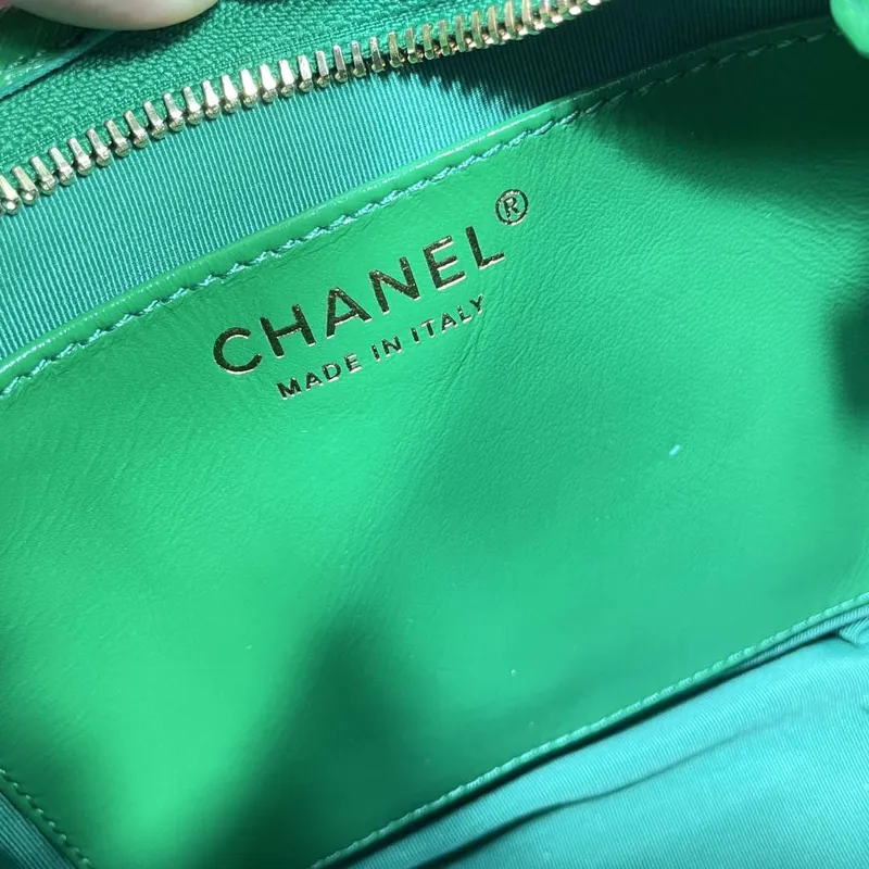 Chanel AS4922 Malá hobo lesklá jehněčí kůže & zlatý tón kovu zelená