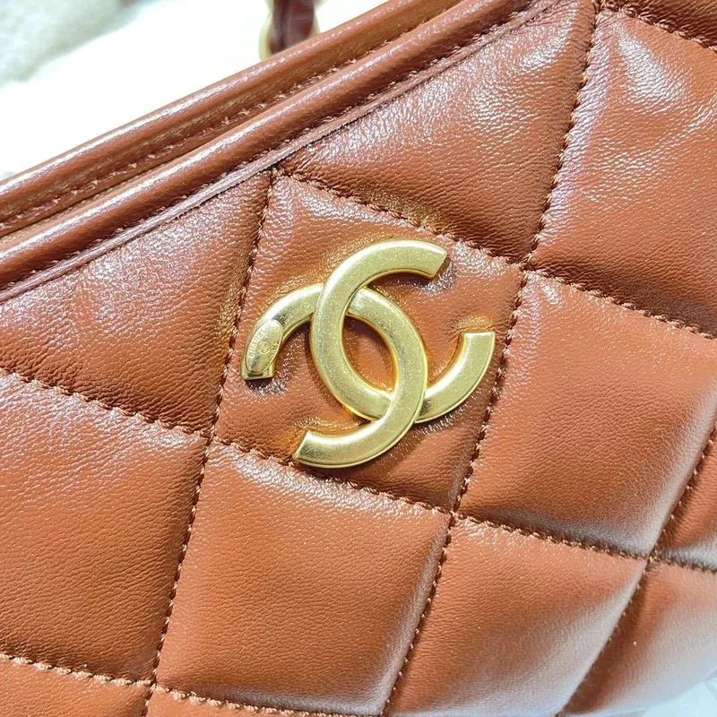 Chanel AS4912 Střední Hobo Lesklá jehněčí kůže & zlatý tón kovu hnědá