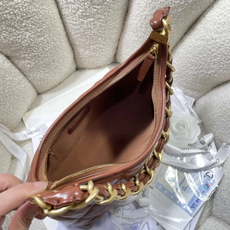 Chanel AS4912 Střední Hobo Lesklá jehněčí kůže & zlatý tón kovu hnědá