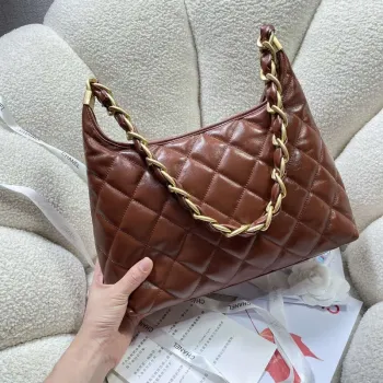 Chanel AS4923 Velká hobo taška Lesklá jehněčí kůže & zlatý tón kovu Hnědá