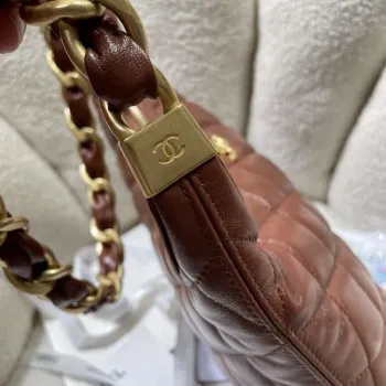 Chanel AS4923 Velká hobo taška Lesklá jehněčí kůže & zlatý tón kovu Hnědá