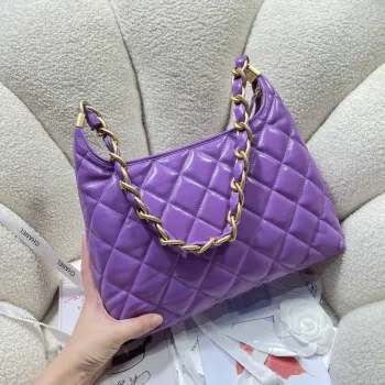 Chanel AS4923 Velká Hobo Lesklá Jehněčí Kůže & Zlatý Kov Fialová