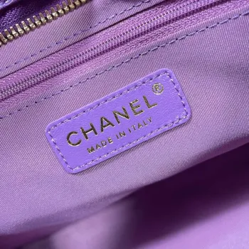Chanel AS4923 Velká Hobo Lesklá Jehněčí Kůže & Zlatý Kov Fialová