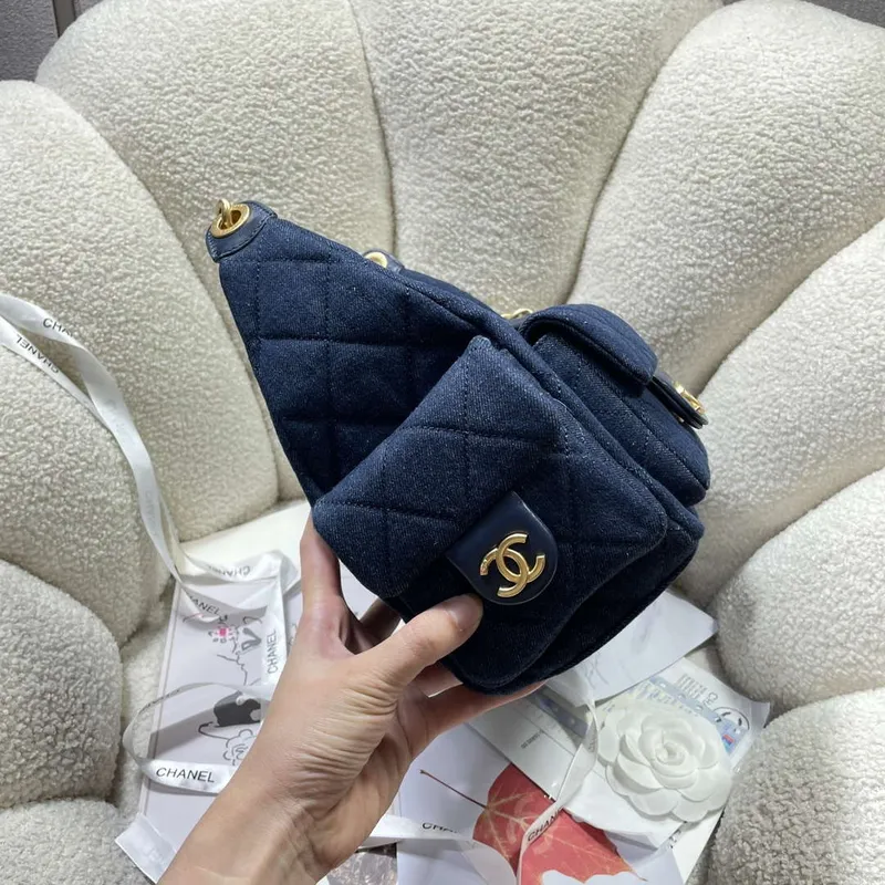 Chanel AS5302 Hobo Lesklý Denim & Zlatý tón kovu Tmavě modrá