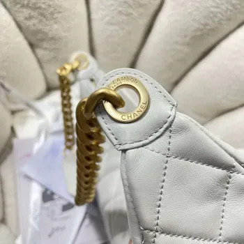 Chanel AS5302 Hobo Lesklá jehněčí kůže & zlatý tón kovu šedá