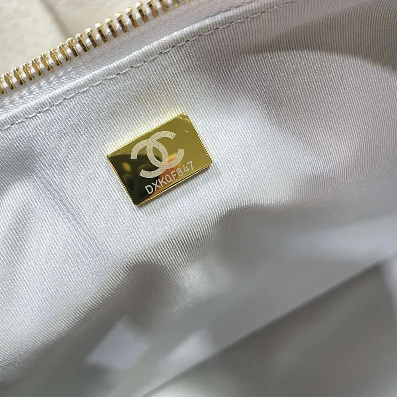 Chanel AS5302 Hobo Lesklá jehněčí kůže & zlatý tón kovu šedá