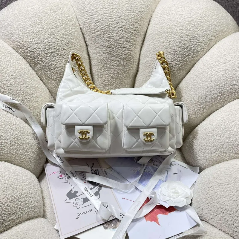 Chanel AS5302 Hobo Lesklá jehněčí kůže & zlatý tón kovu bílá