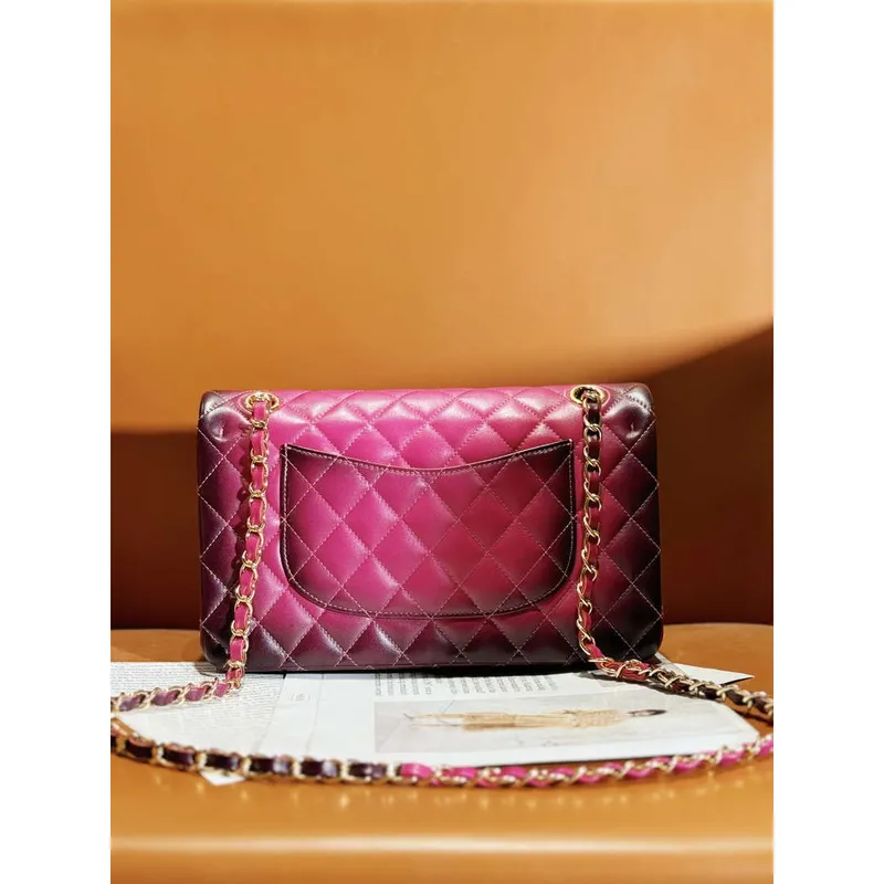 Chanel A01112 Klopová klasická kabelka 11.12 Gradientní jehněčí kůže a zlatý kov Červená