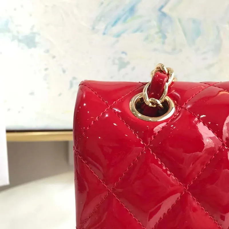 Chanel A01112 Flap Classic 11.12 Kabelka Lakovaná kůže Červená