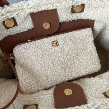 Chanel A66941 Velká taška TOTE z jehněčí kůže a zlatého kovu, hnědá a béžová