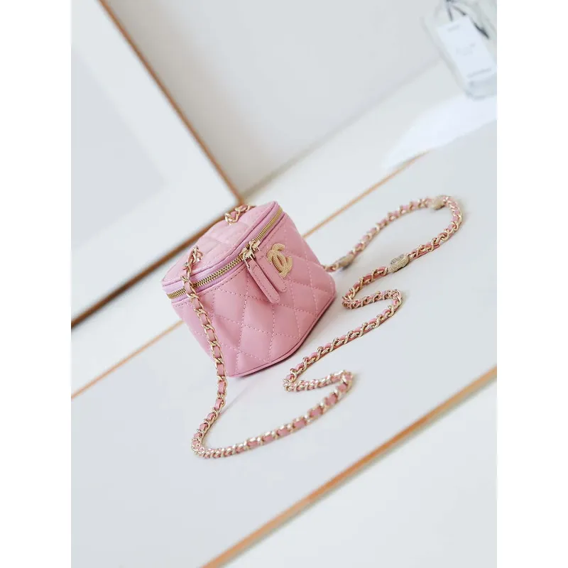 Chanel AP4302 Mini psaníčko s reliéfním kamínkem a řetízkem, kosmetická taštička, růžová