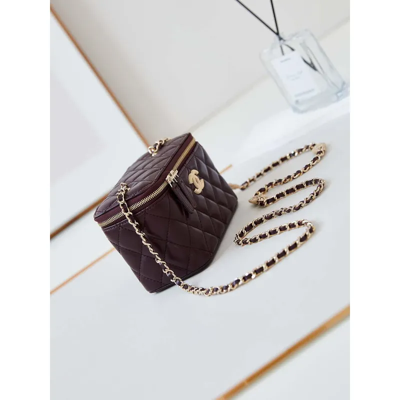 Chanel AP4301 Clutch Embossed Rhinestone s řetízkem Vanity Box taška tmavě červená