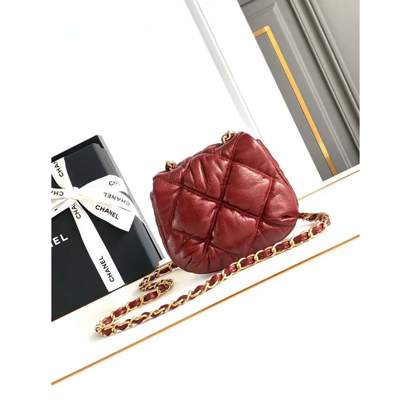 Chanel 24K Nová taška Saddle Bag z jehněčí kůže AS9981 Červená zlatá