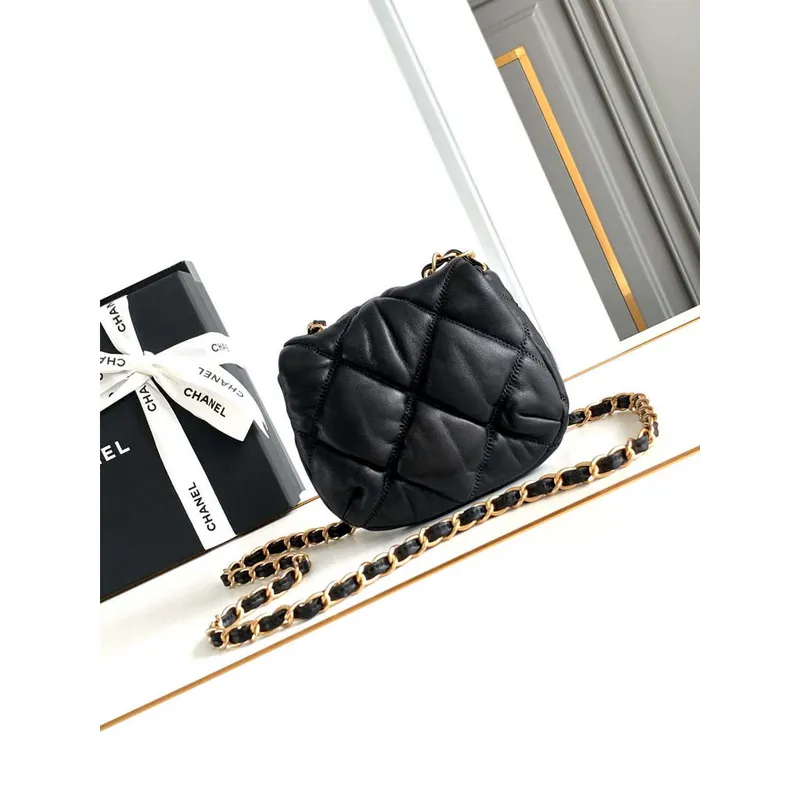 Chanel 24K Nová taška Saddle Bag z jehněčí kůže AS9981 Černá Zlatá