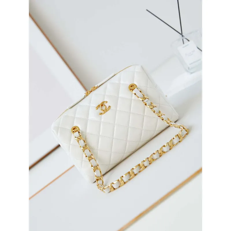 Chanel 24K Nová bowlingová koule z voskované jehněčí kůže AS5152 Bílé zlato