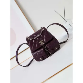 Batoh Chanel AS3860 z lesklé telecí kůže, zlatá vínová barva