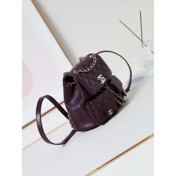 Batoh Chanel AS3860 z lesklé telecí kůže, zlatá vínová barva