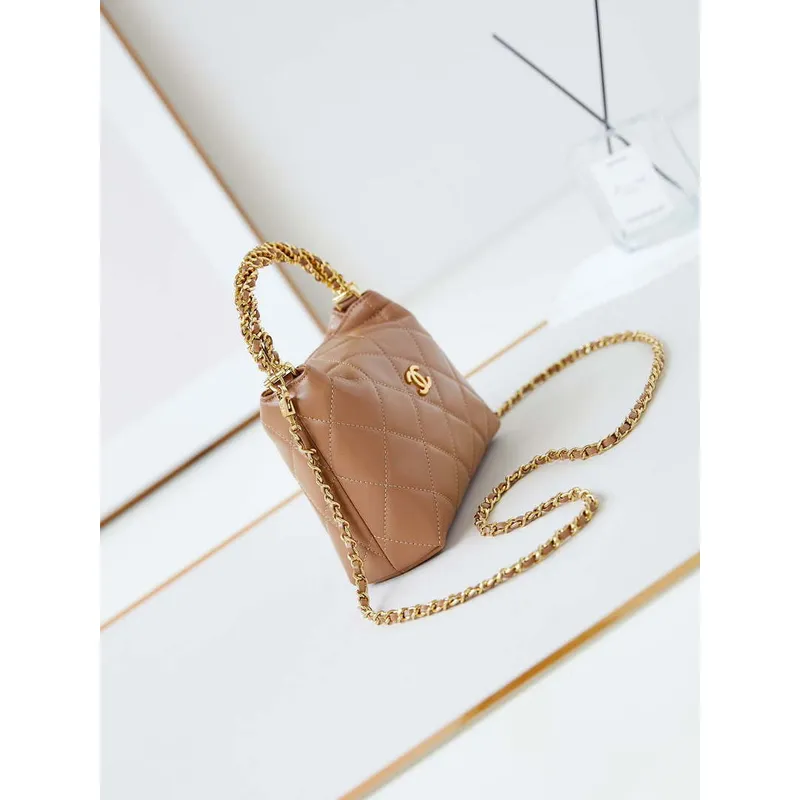 Chanel AS4189 Hobo pletená s horním uchem Lesklá jehněčí kůže a zlatý kov Hnědá