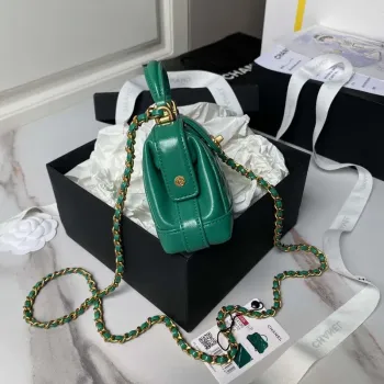Chanel AS4109 Mini taška s klopou a horním uchem Lesklá jehněčí kůže a zlatý kov Zelená