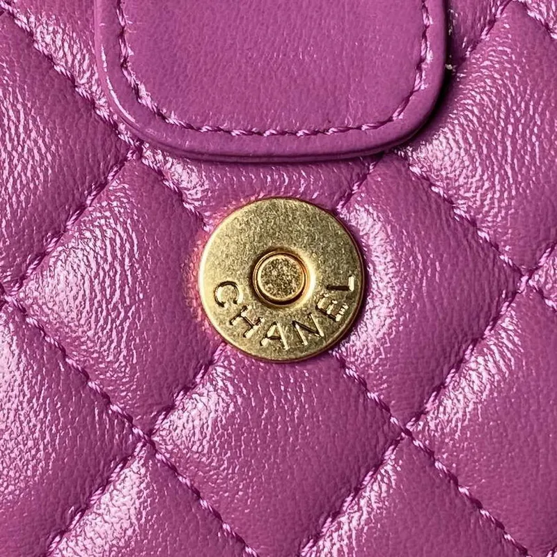 Chanel AS4109 Mini taška s klopou a horním uchem Lesklá jehněčí kůže a zlatý kov Fialová