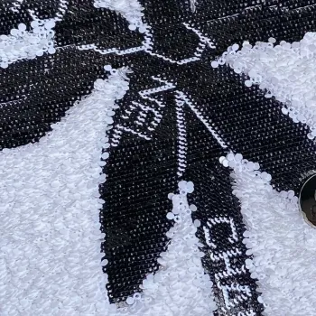 Chanel AS4561 Večerní kabelka s flitry a stříbrnými kovovými detaily, bílá a černá