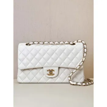 Chanel A01112 Flap Classic 11.12 Kabelka Jehněčí kůže a zlatý kov Bílá