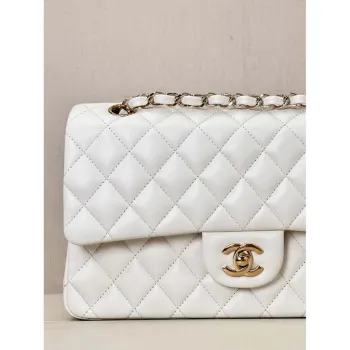 Chanel A01112 Flap Classic 11.12 Kabelka Jehněčí kůže a zlatý kov Bílá