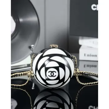 Chanel AS3716 Večerní fotbalová bota z jehněčí kůže, bílá