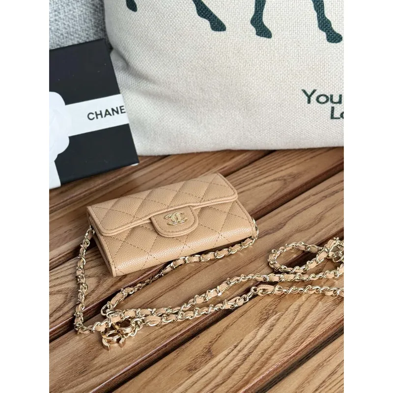 Chanel A81081 Peněženka na řetízku z lesklé telecí kůže v barvě meruňky