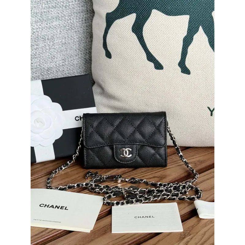 Chanel A81081 Peněženka na řetízku z lesklé telecí kůže, černá, malá koule