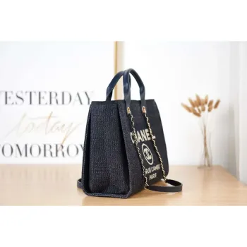 Chanel AS3257 Malá nákupní taška Směs vláken Telecí kůže a zlatý kov CC8010