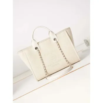 Chanel AS3257 Malá nákupní taška Směs vláken Telecí kůže a zlatý kov Bílá