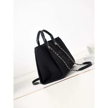 Chanel AS3257 Malá nákupní taška Směs vláken Telecí kůže a zlatý kov Černá