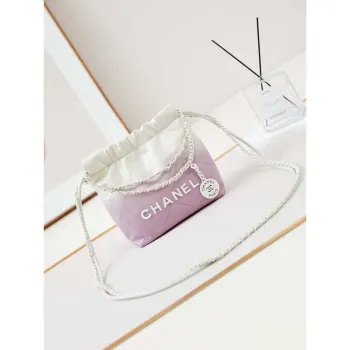 Chanel 22 Mini kabelka z lakované telecí kůže s gradientem a lakovaným kovem AS3980 bílá a světle fialová
