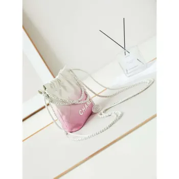 Chanel 22 Mini kabelka z lakované telecí kůže s gradientem a lakovaným kovem AS3980 bílá a světle růžová