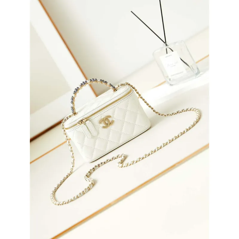 Chanel AP3804 Kabelka z jehněčí kůže s perleťovou rukojetí, bílá