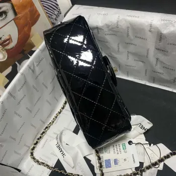 Chanel AS2431 Mini klopová kabelka Z telecí kůže a zlatého kovu Černá