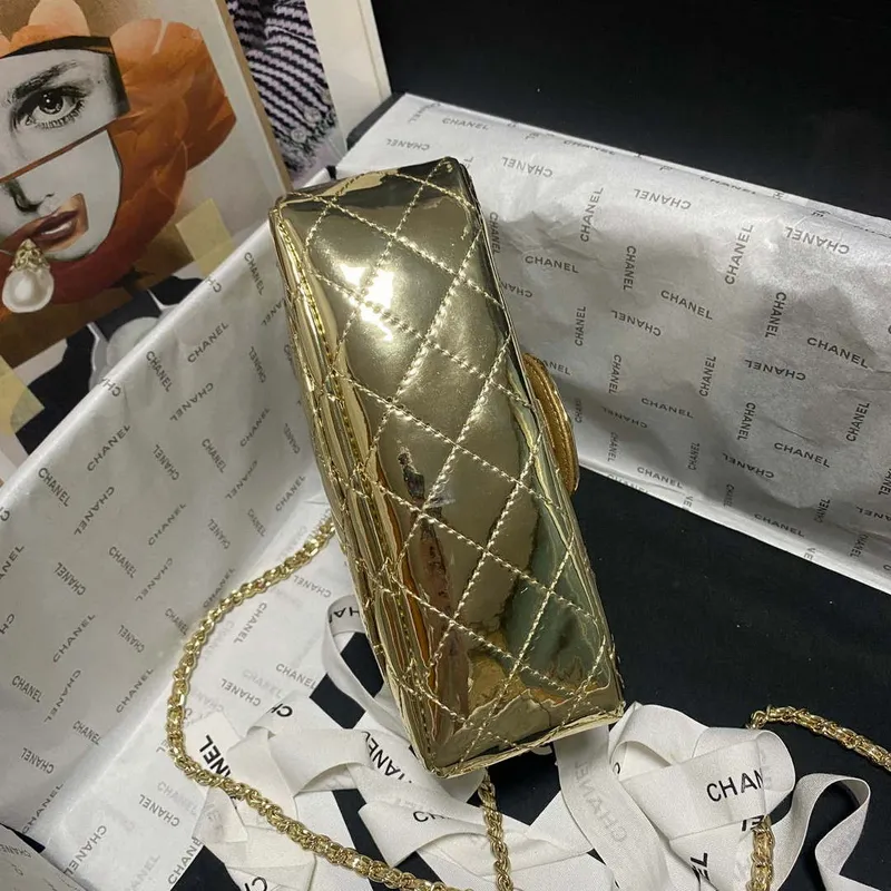 Chanel AS2431 Mini klopová zrcadlová telecí kůže Metalická telecí kůže a zlatý kov Zlato