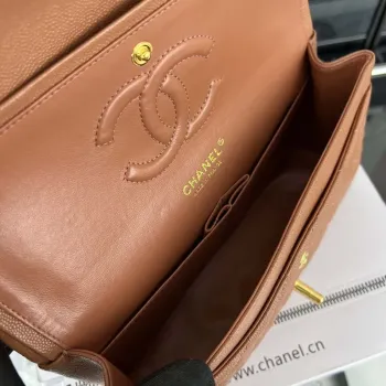 Chanel A01112 Klopová klasická kabelka 11.12 Zrnité telecí kůže a zlatý kov Hnědá