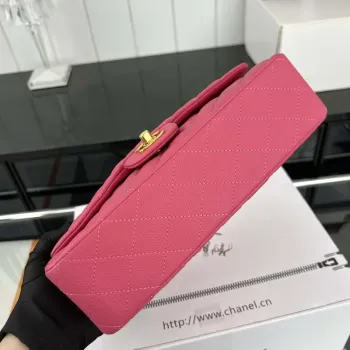 Chanel A01112 Flap Classic 11.12 Kabelka Zrnité telecí kůže a zlatý kov Růžově červená